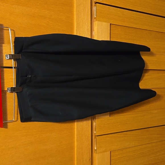 BURBERRYS WOOL PENCIL SKIRT - Picture 1 of 11